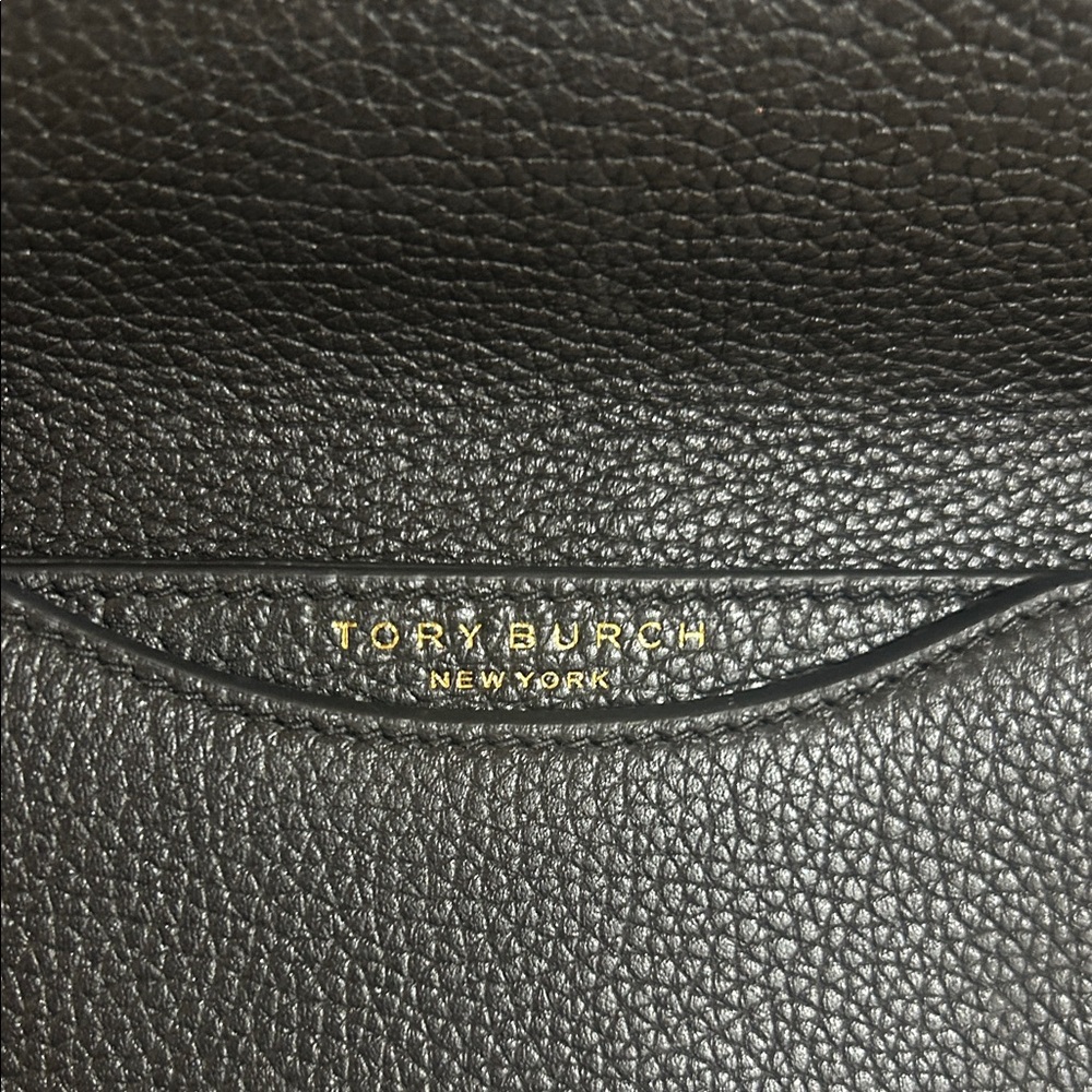 Tory Burch Black Crossbody Bag with Gold Chain - Picture 4 of 6